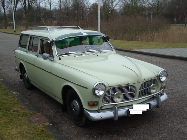 Volvo Amazon Combi 013.jpg