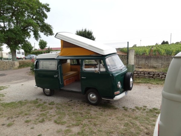 westfalia busje van 69 van iemand van het camping personeel