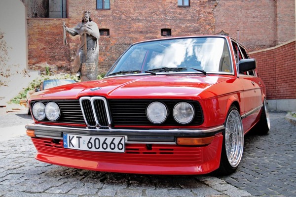'80 BMW 520.jpg